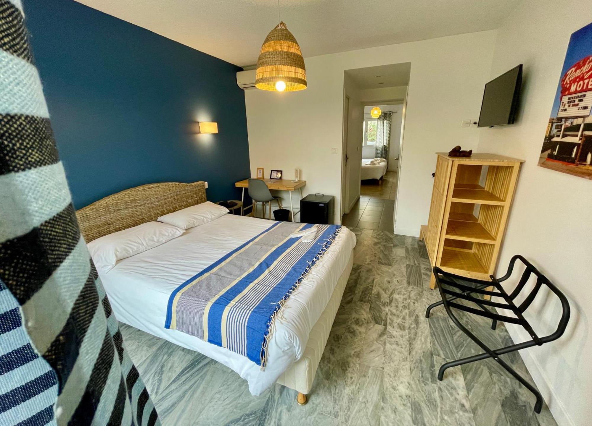 Amerique Hotel Palavas - Piscine - Plage Eksteriør billede